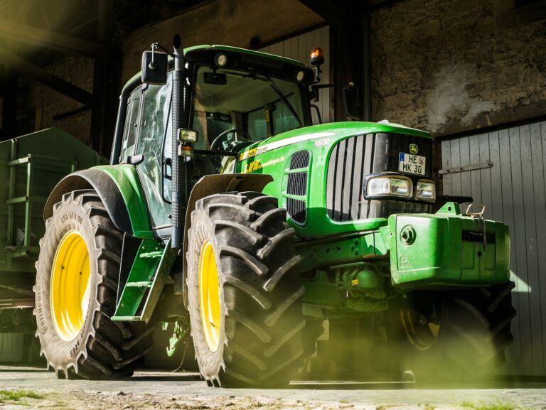 Odkryj zalety współpracy z autoryzowanym dealerem John Deere